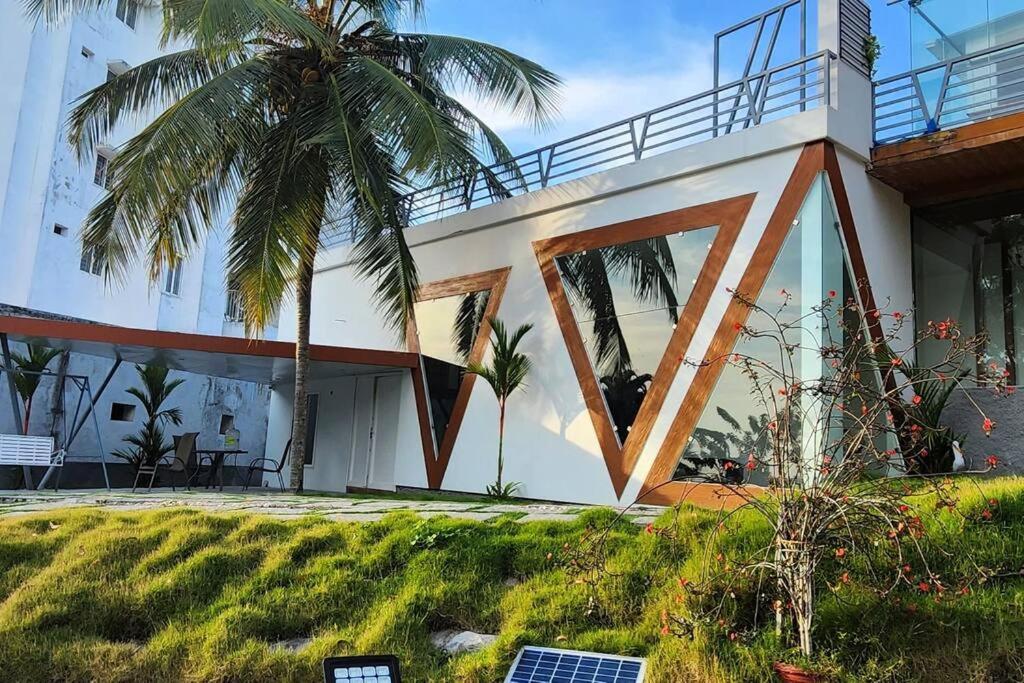 The Urban Getaway Villa Thiruvananthapuram Eksteriør billede